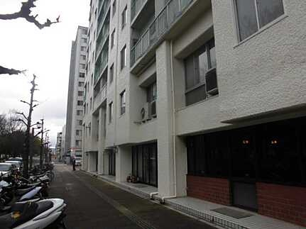 ロッコーマンション東観音の外観