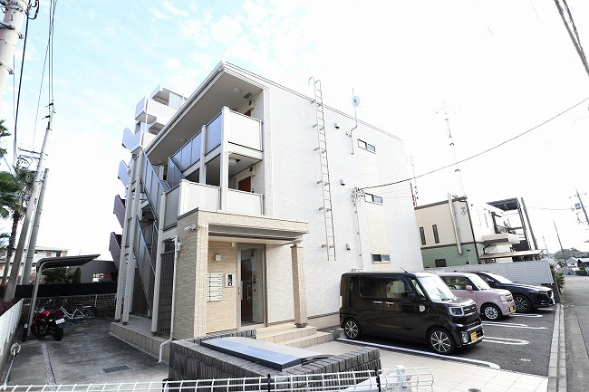 アンシャンテの外観