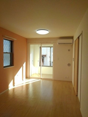 【居間・リビング】 | コリーヌ東坂部Ｂ