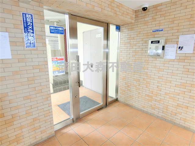 ワールドレジデンス大森のエントランス