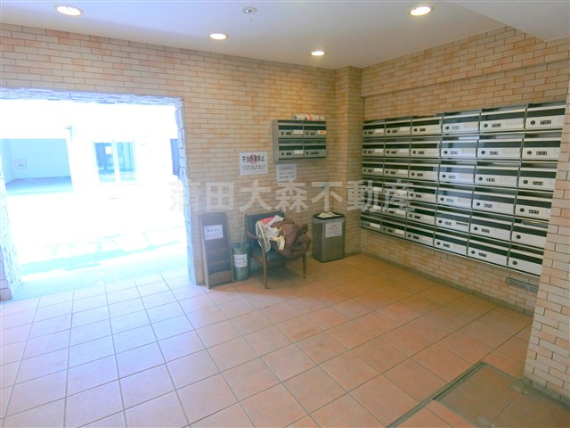 ワールドレジデンス大森のエントランス