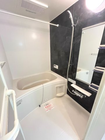 ＡＲＭＡＧＮＡＣ　Ａの浴室