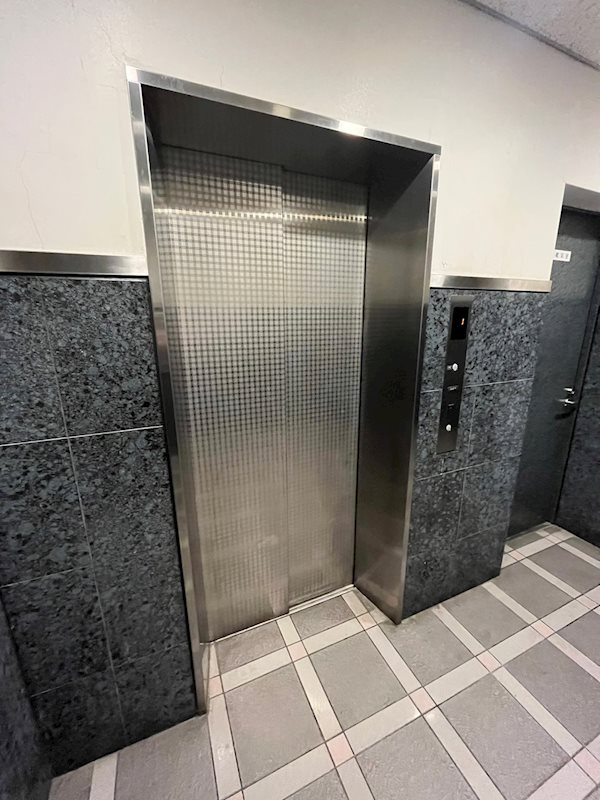 エスリード三宮第２の外観