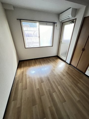 アルファポレールの居間・リビング|洋室