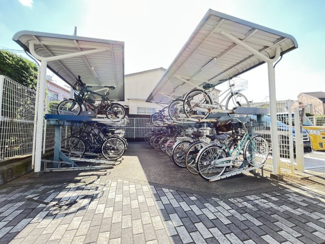 四つ木パークホームズの駐輪場