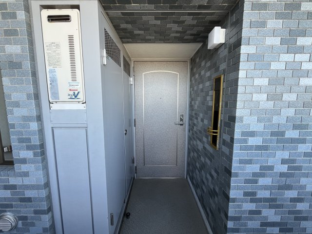 四つ木パークホームズの玄関