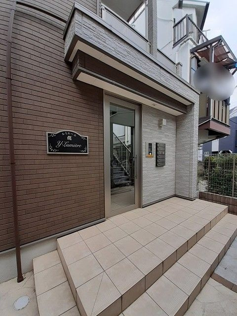 Ｙ・ルミエールのエントランス