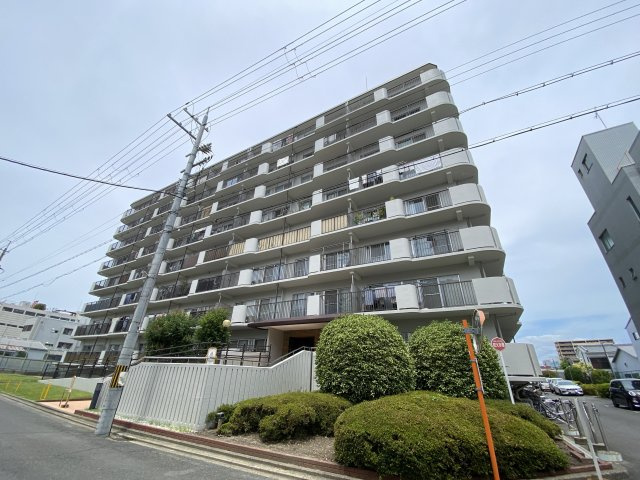 マイプラザ塔南の外観