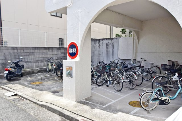 香枦園スカイハイツの駐輪場