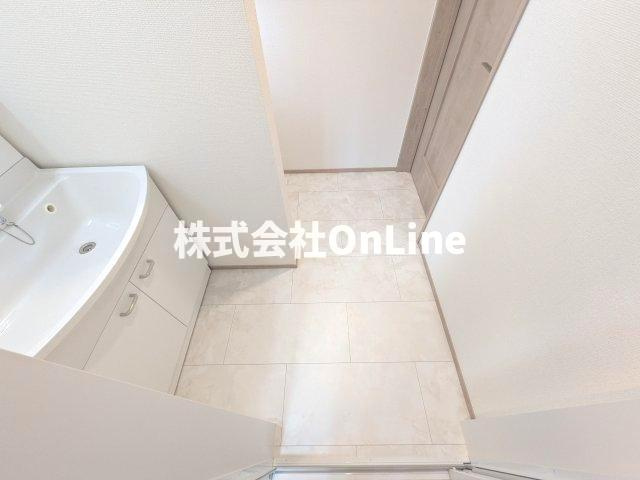 八尾市上之島町南７丁目の一戸建ての洗面所