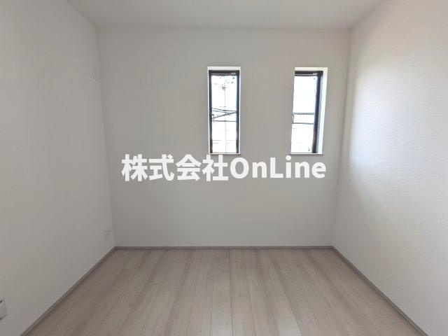 八尾市上之島町南７丁目の一戸建ての洋室