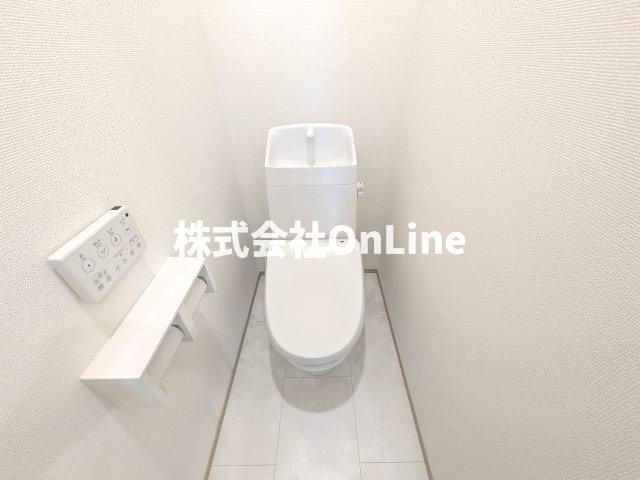 八尾市上之島町南７丁目の一戸建てのトイレ