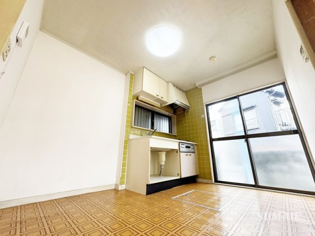 志茂戸建の居間・リビング|ダイニングキッチンです