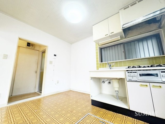 志茂戸建の居間・リビング|ダイニングキッチンです