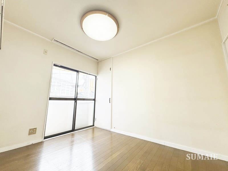 志茂戸建の寝室|洋室です