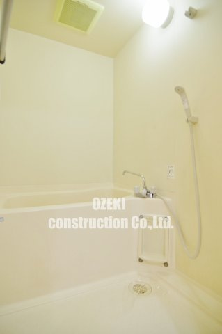 エルヴェ武里の浴室