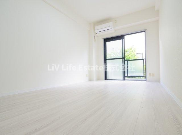 アーバンハイム小平の居間・リビング