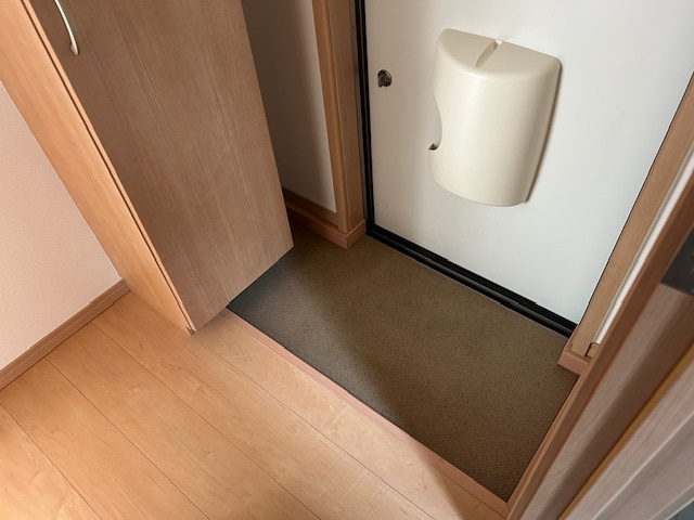 ロイヤルパレスの玄関