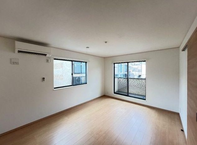 ロイヤルパレスの洋室