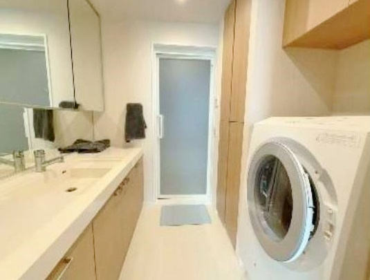 プラウドタワー石神井公園のキッチン|広々とした洗面室