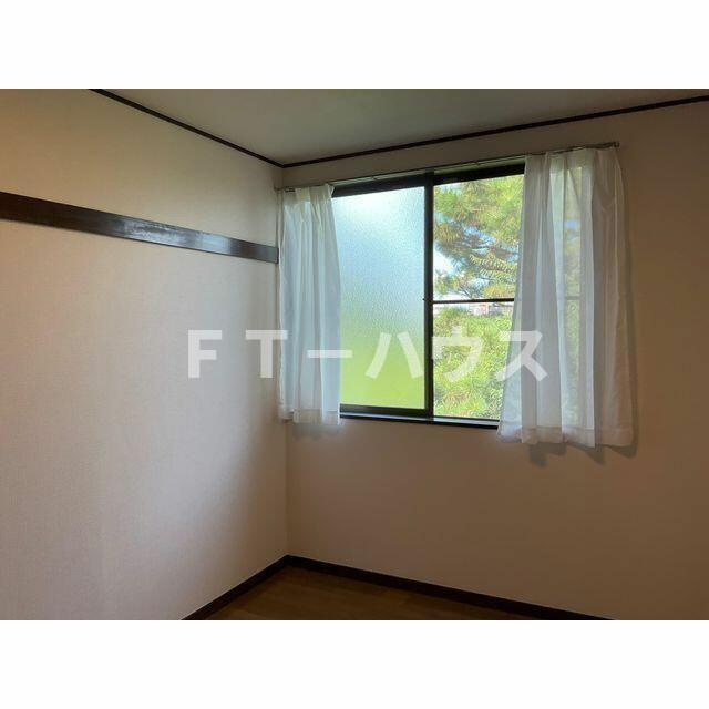 花咲コートヴィレッジの居間・リビング