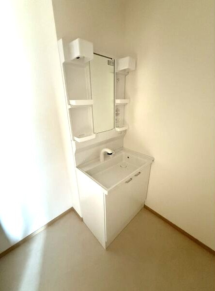 スターブル野並の洗面所