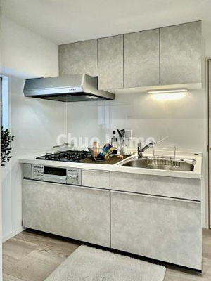 【キッチン】 | アルカディア東駒形 | ワイドで収納豊富なシステムキッチン