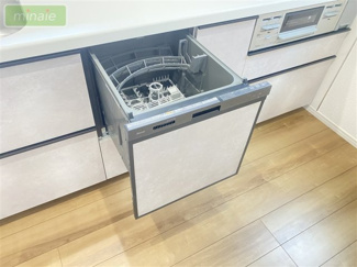 【キッチン】 | 小学校徒歩5分　SIC　ZEH水準の長期優良住宅　市川市南大野2　全2棟　2号棟 | 奥様に嬉しい食洗器付きで家事を助けてくれます♪