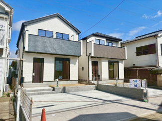 【外観】 | 小学校徒歩5分　SIC　ZEH水準の長期優良住宅　市川市南大野2　全2棟　2号棟 | 同タイプ
スタイリッシュな外観でゆったりした空間が魅力的です♪