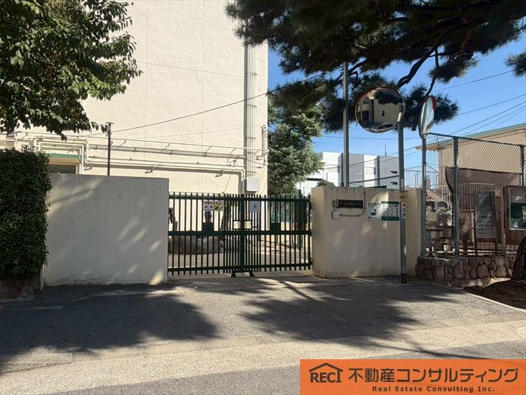 プラザ御影の周辺