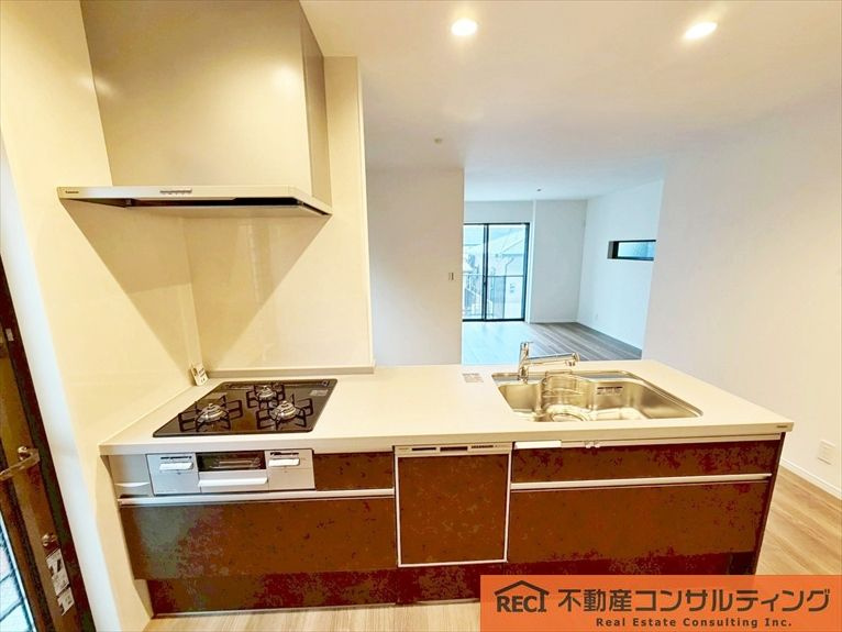 神戸市灘区楠丘町5丁目　新築戸建　B号地のキッチン