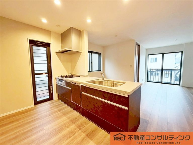 神戸市灘区楠丘町5丁目　新築戸建　B号地のキッチン|おしゃれな内装