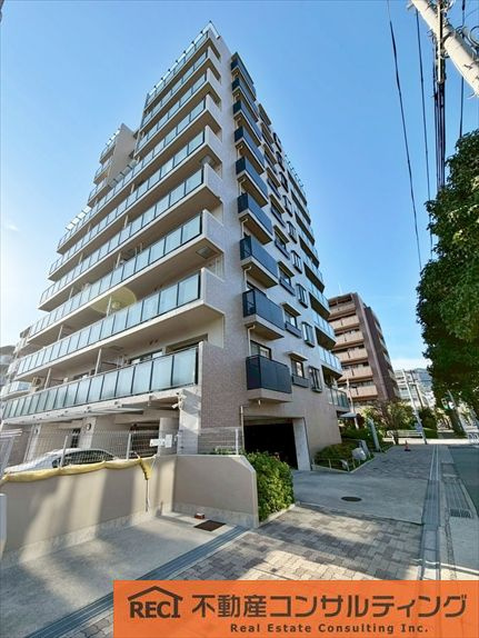 ドルチェ東灘の外観