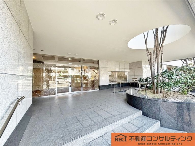 エナ御影のエントランス