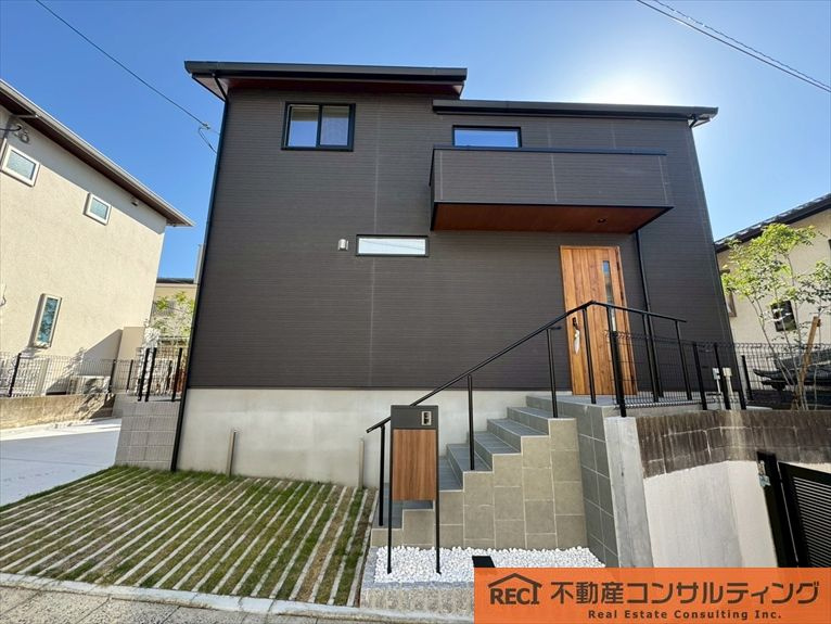 神戸市東灘区鴨子ヶ原3丁目　新築戸建の外観|高断熱住宅