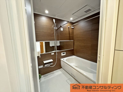 【浴室】 | ジークレフ御影山手緑静館 | 南東向き陽当たり良好