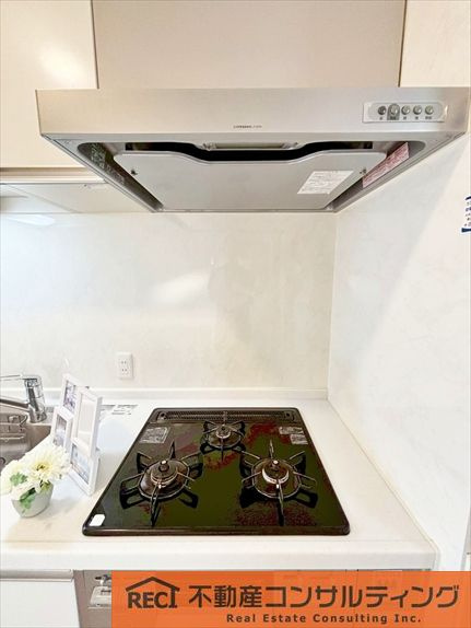 西宮市松並町　中古戸建のキッチン