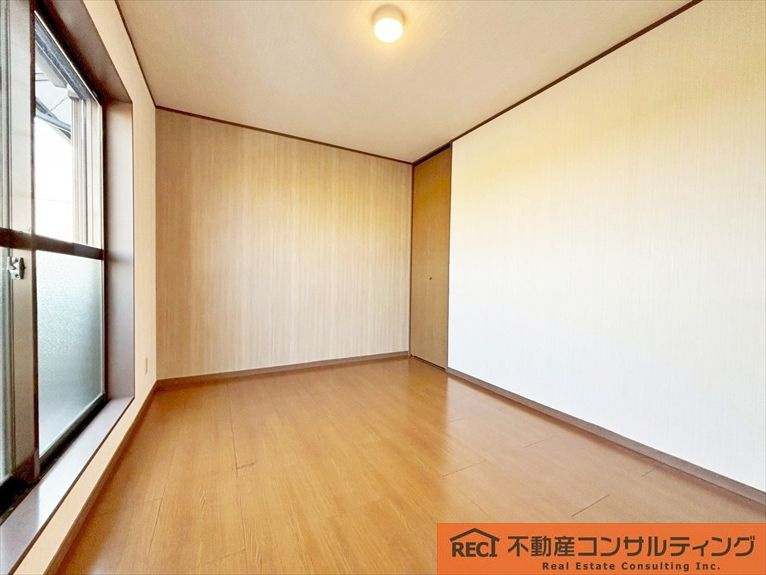 西宮市松並町　中古戸建の子供部屋|スーパーまで徒歩5分で毎日のお買い物も楽々！