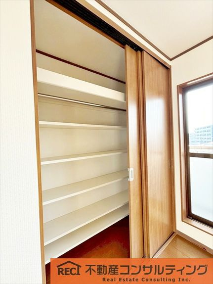 西宮市松並町　中古戸建の収納