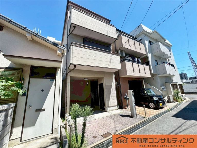 神戸市灘区上河原4丁目　中古戸建の前面道路含む現地写真