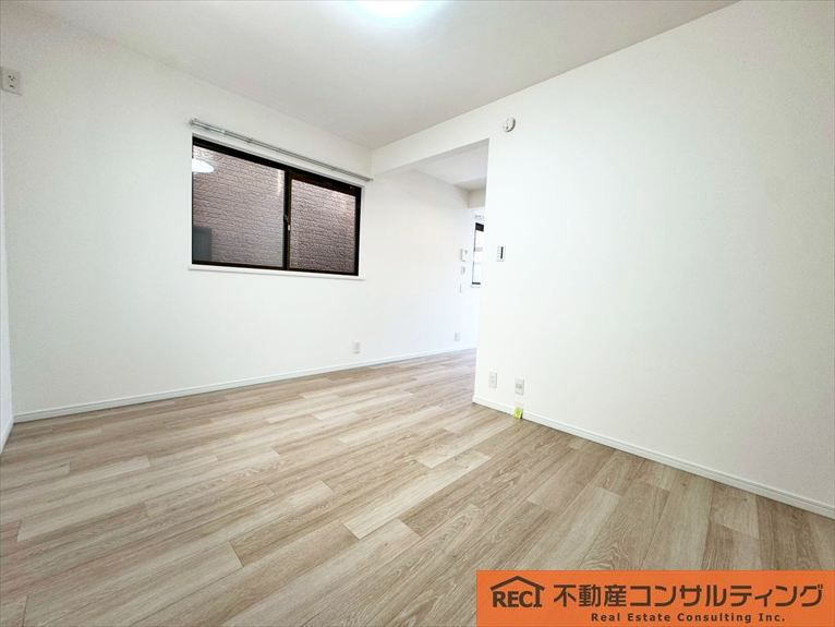 神戸市灘区上河原4丁目　中古戸建の洋室