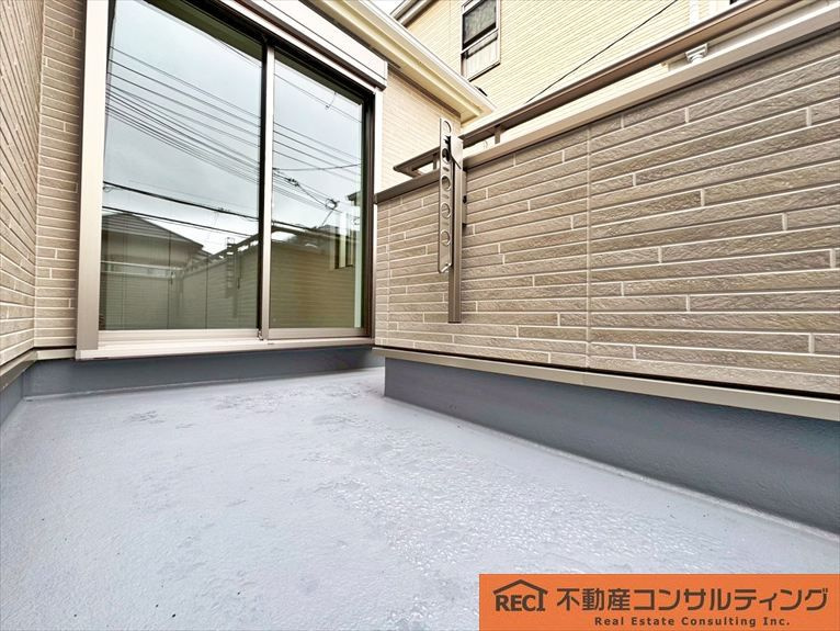 神戸市東灘区深江南町4丁目　新築戸建のバルコニー