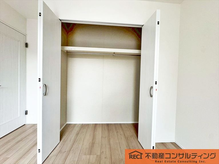 神戸市東灘区深江南町4丁目　新築戸建の収納