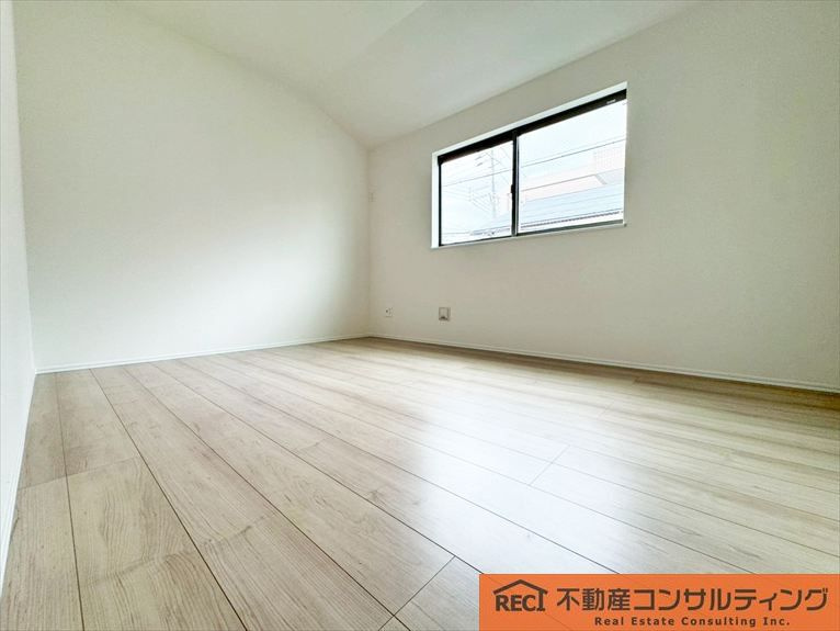 神戸市東灘区深江南町4丁目　新築戸建の洋室