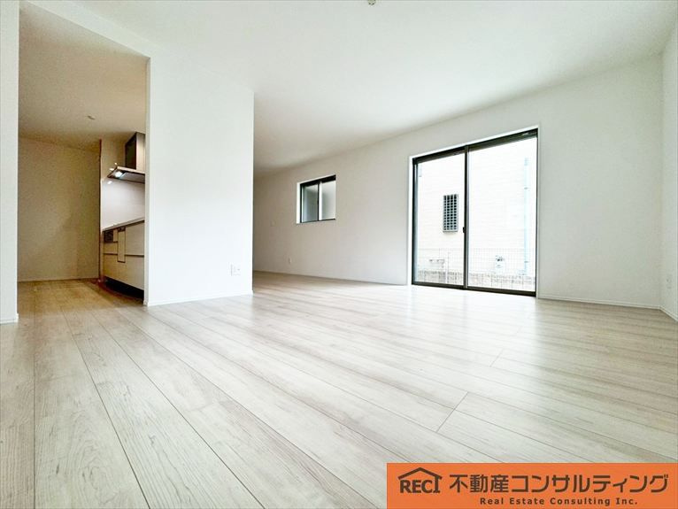 神戸市東灘区深江南町4丁目　新築戸建の洋室|スーパーが近い