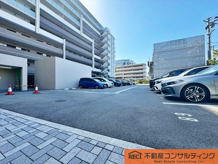 摩耶シティSTATION　BLOOMの駐車場