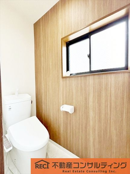 神戸市灘区灘南通6丁目　中古戸建のトイレ