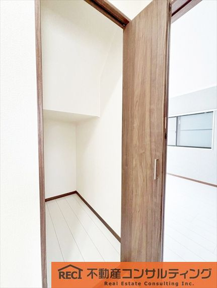 神戸市灘区灘南通6丁目　中古戸建の収納