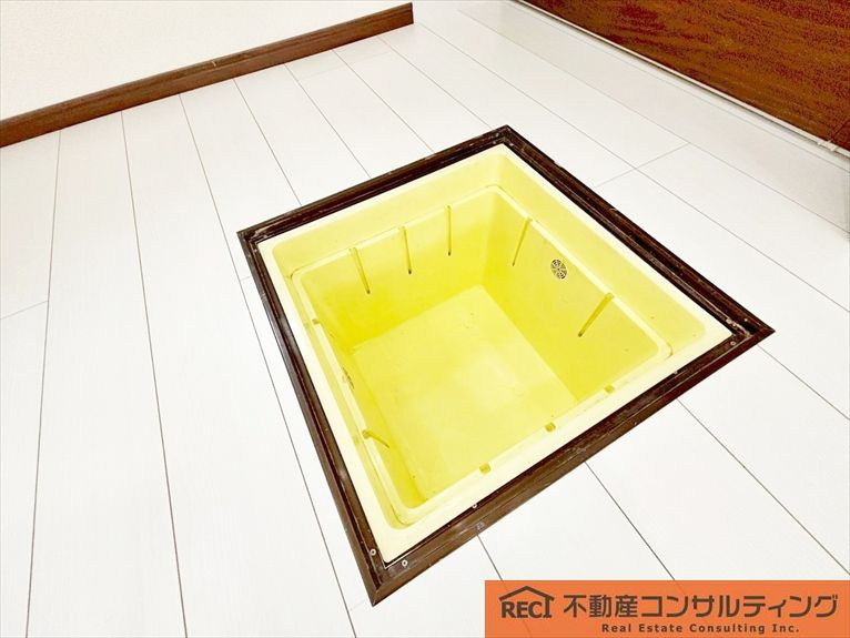 神戸市灘区灘南通6丁目　中古戸建の収納