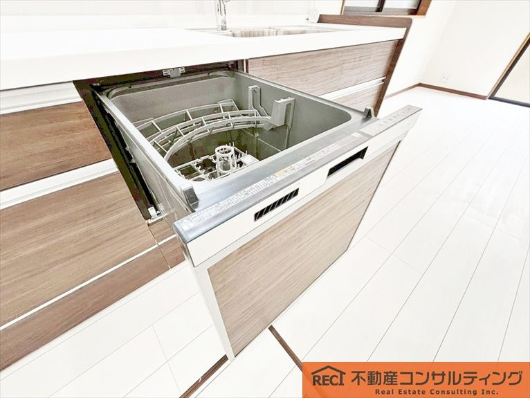 神戸市灘区灘南通6丁目　中古戸建のキッチン